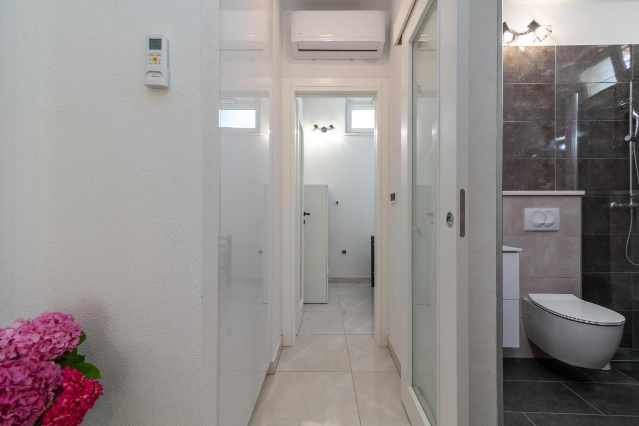 Apartment Leo Traù Esterno foto