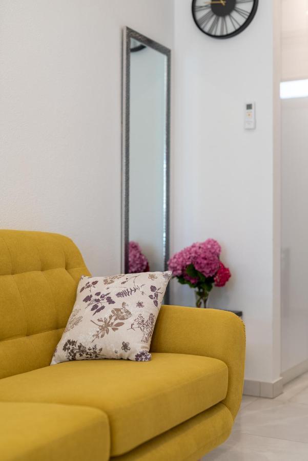 Apartment Leo Traù Esterno foto